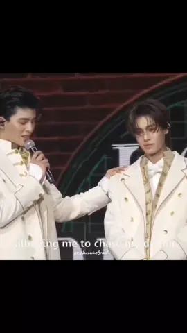 Pond ngomong sambil terbata-bata gitu, kerasa banget sad nya 🥺 # lanjutan terjemahaan indo di video berikutnya ya  #PondPhuwinFanconD3  #pondphuwin 