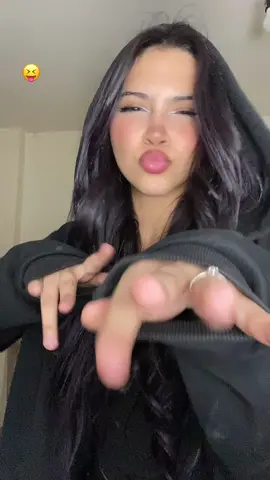 😝💗#fyp #like #اكسبلور 