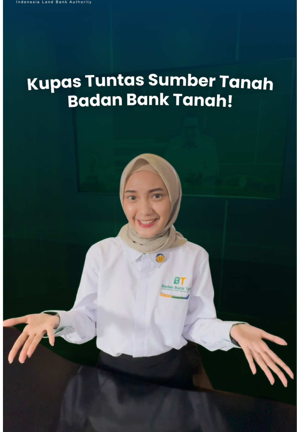 Halo Sahabat Badan Bank Tanah👋 Pernah kepikiran nggak, tanah yang dikelola oleh Badan Bank Tanah itu asalnya dari mana aja sih? 🤔 Buat lebih detailnya, jangan lupa cek video ini ya! Kalau kamu penasaran gimana tanah-tanah itu nantinya dimanfaatkan, tulis di kolom komentar ya👇 #BadanBankTanah
