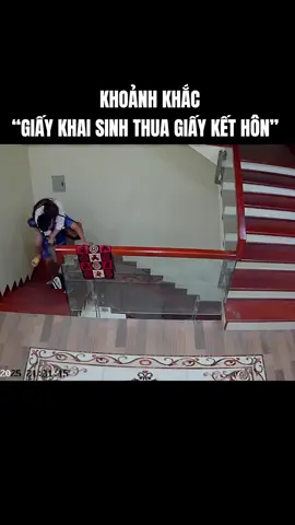 Giấy Kết Hôn thắng đời 1-0 với Giấy Khai Sinh 😁  #xuhuong #viral 