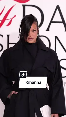 @Rihanna at the #cfda awards 2025 in NYC. #voguegermany #rihanna #cfdaawards #rihannaedit  (Video: Getty Images)