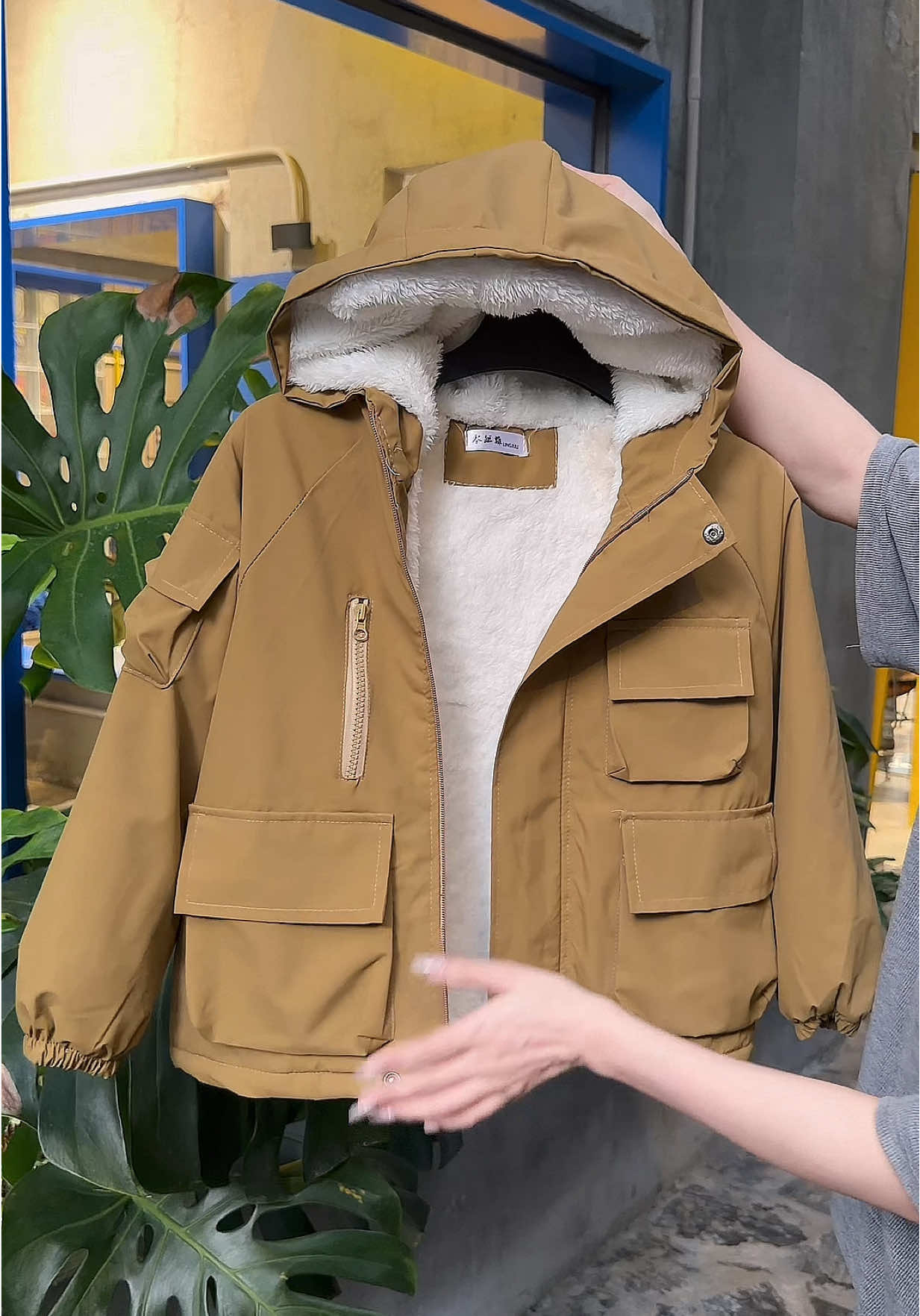 Áo khoác gió trần bông toàn bộ cho bé #thoitrangtreem 