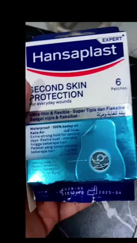 Lindungi luka dengan Hansaplas Second Skin Protection. #hansaplast #secondskin #healfasterlikesecondskin #tenangbawahansaplast #acnepatch @hansaplast_id 