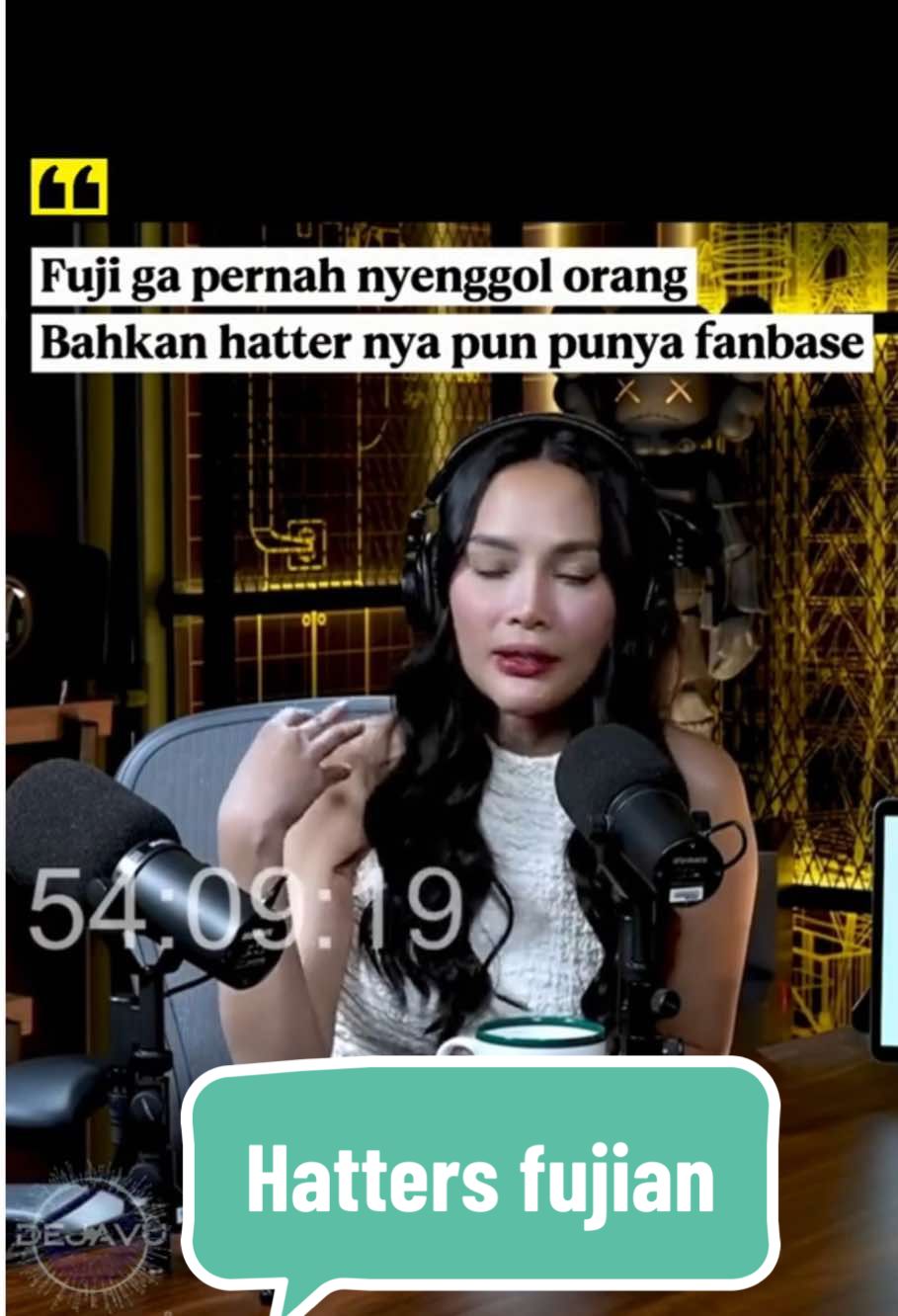 Fuji punya hatters dan hatters nya punya fanbase !! #closethedoor #rachelvennya #erikacarlina 