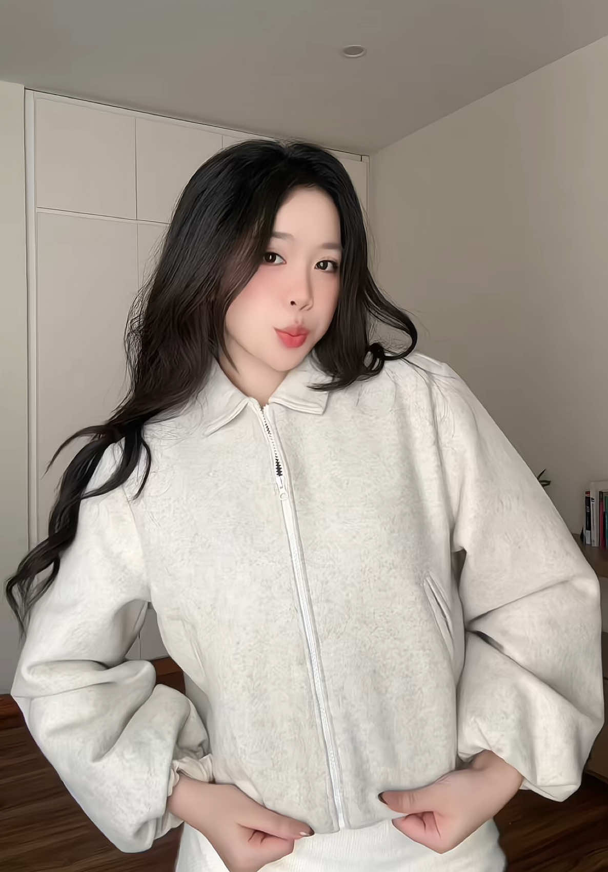 Khoác dạ gì chưa các người đẹp😗 #aokhoac #basic #OOTD #outfit #viral 