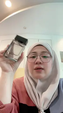 bau tak tengik tapi bila laku orang semua pandang  #fyp #perfumetiktok #perfumepramugari #perfumetahanlama 