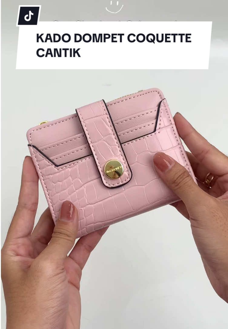 Ide kado murah yang pastinya spesial banget kalau dikasih ke orang tersayang juga😍💕 Dompet Coquette baru Genie Wallet Jims Honey🎀 #geniewalletjimshoney  #Jimshoneysurabayastore  #PromoGuncang1111 #GajianSale -orv 