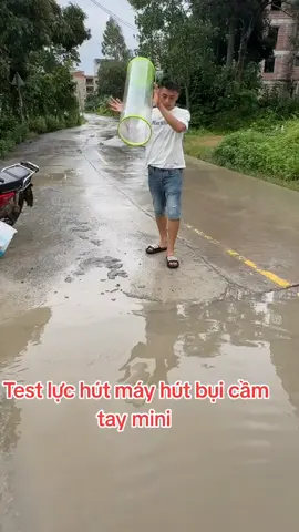 Máy hút bụi cầm tay 