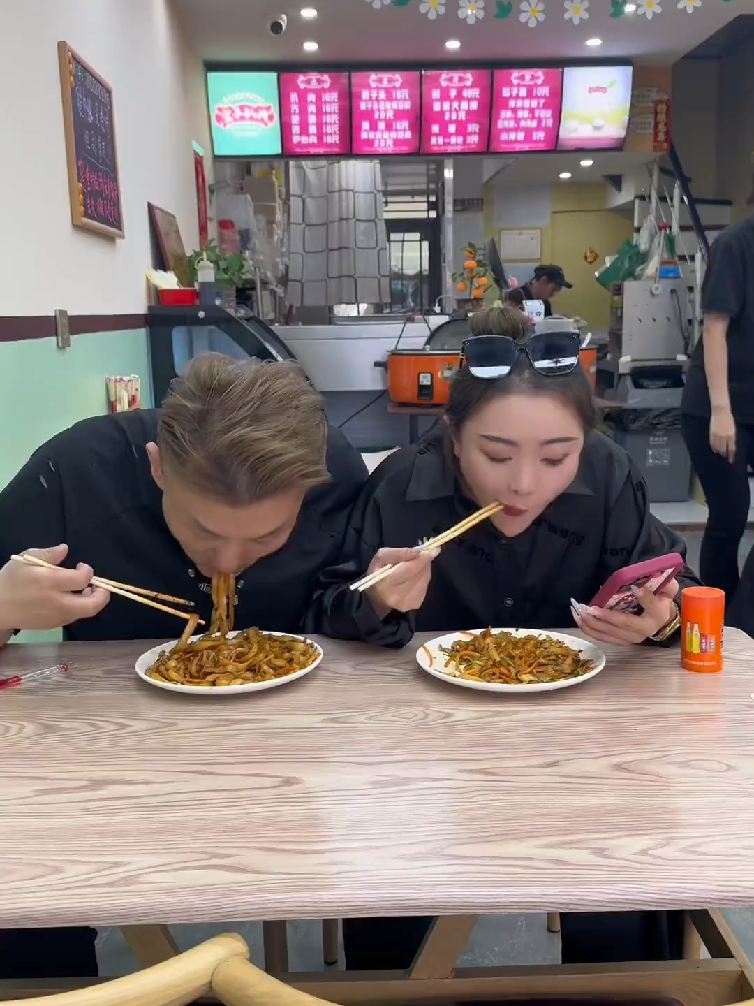 吃个面还玩套路？