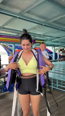 First Ever Experience With Para Ride in Pattaya Beach 🏖️🪂  Travel Patner @Lavanya Travels 