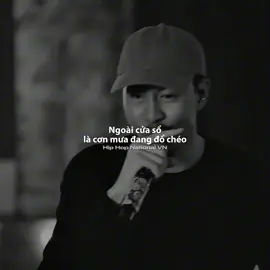 Đố em biết anh đang nghĩ gì