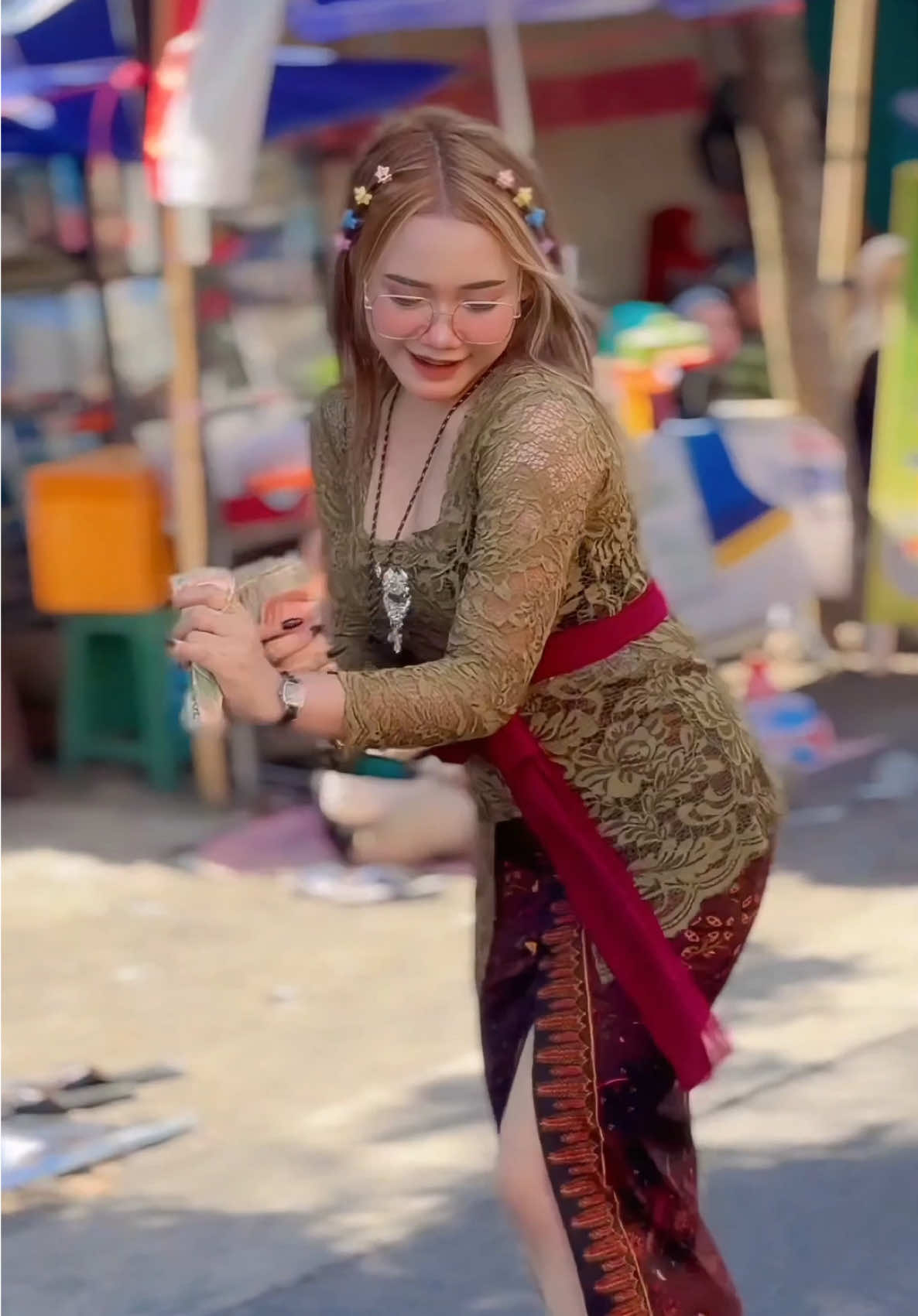 Gadis kebaya karnaval cantik 🔥#dance #karnaval #karnavalsoundsystem #fyp #fyppppppppppppppppppppppp 