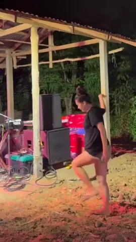 ตำรวจขา 2 เม็ดแล้วคร้า ดูดม้า ดูดม้า Cr.Srikhram War #คนไทยเป็นคนตลก 