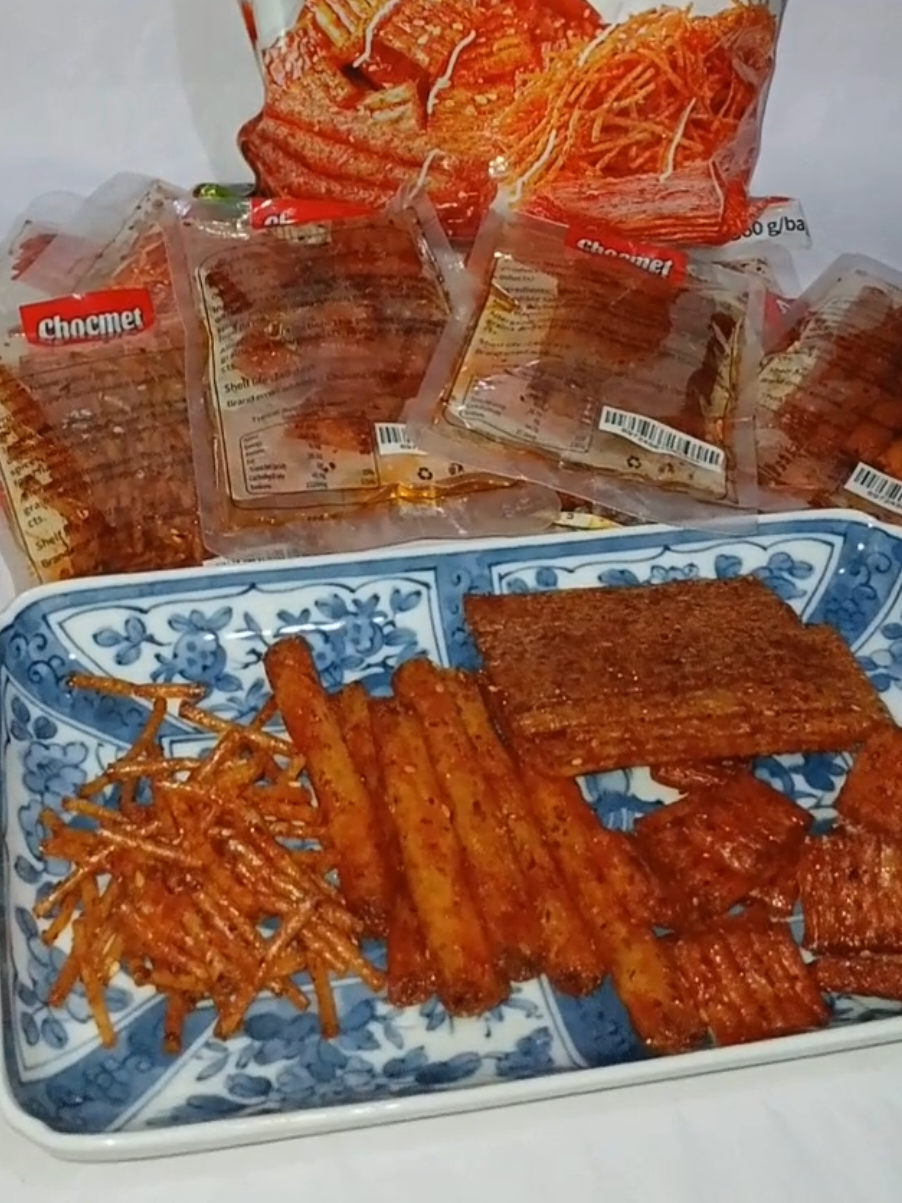 SPICY BUT YUMMY 🔥🔥😋😋 get your snacks here🫠🔥🫶 #spicylatiaosnacks #snackidea  #STRIPS #FoodLover #affiliatemarketing 