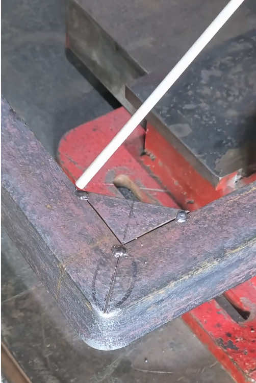 Great angle for iron cutting in welding. - #welding #welder #metalwork #weldinglife #usa 