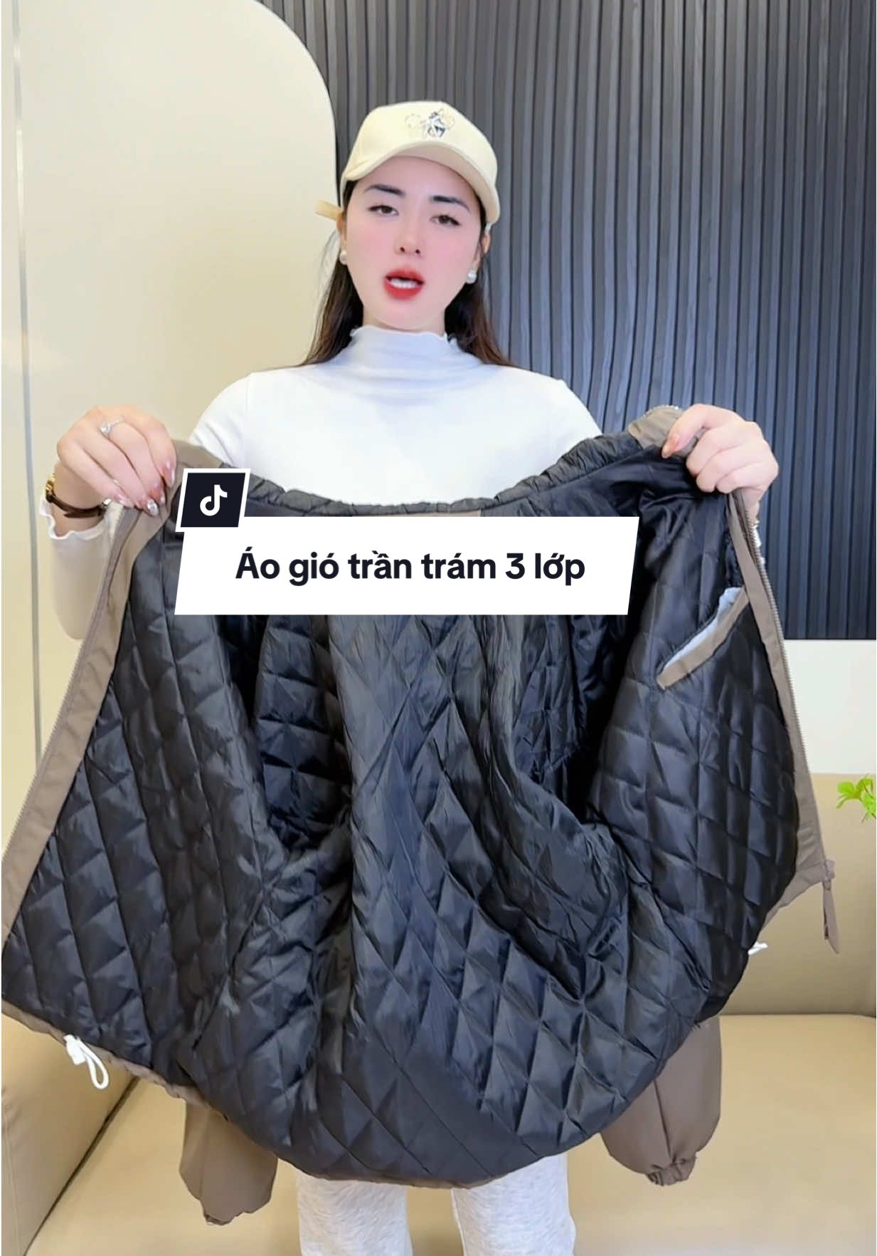 Áo gió trần trâm hẳn 3 lớp xinh mà mặc được cả thu sang đông lun nha #thudongxudaily #aogiotrantram #aogiochongnuoc #aokhoacgio #aokhoacnu 