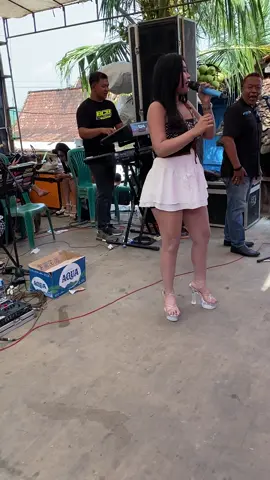 Ban meledak🤣@Riri aprilia #xypbca #fy4you #ojingtogether #fypシ゚viral🖤tiktok #cepatfyp 