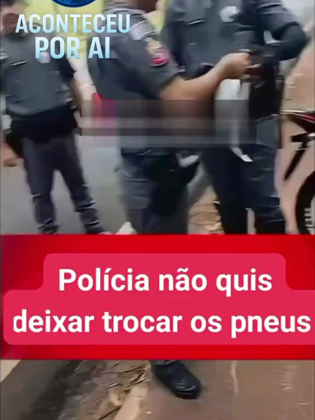 indignado com a situação, rapaz registra momento em que sua moto é presa por policiais que não o deixam regularizar no local. #policiais #moto #brasil