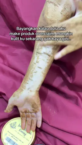 Gak kebayang pakai yg overclaim😩 Sudah pernah cobain Lulur Hitam 3S dan Lulur Rempah 3S gak kalian? Kalo belum, kalian bisa pesan melalui keranjang kuning yang disematkan atau melalui Live di Tiktok 3SSHOP yaa✨ #3S #SmoothShineStunning #lulurrempah3s #lulurpemutihbadan #lulurhitam3s 