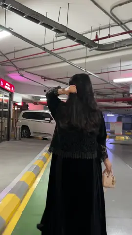 إيراق ✨ #fypツviral #explore #عبايات_الشتاء #عبايات_شتوية 