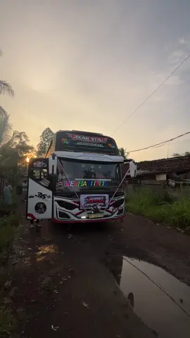 sunrise bersama 36not nya @AZKduino Automation - VGM 😍😍 @baby yellow sky @King EJ Official @CRV-REBORN @juli legendaris @bimafdpmks._ @Apin.gnwn_ @ToniKecil @Sedulur Mecca @Damar Jati😎😎 @RENO, BOSNIA (005)  #sekarstyle #36notazkaduino #masukberanda #fyp #barudakomjajang 