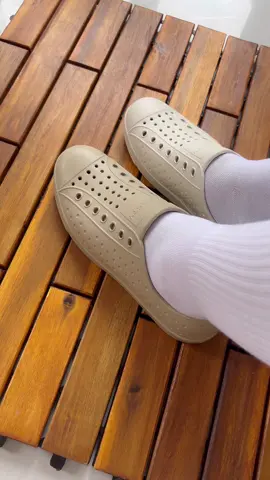 Nam tăng 1 size đơn còn nữ chuẩn size nha ạ #giaybata #giaythethao #nesty #giaydep #muataitiktok 