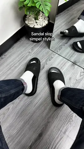 Sandal slop cowok simpel stylish #sandalcowok #sandalslop #sandalmurah 