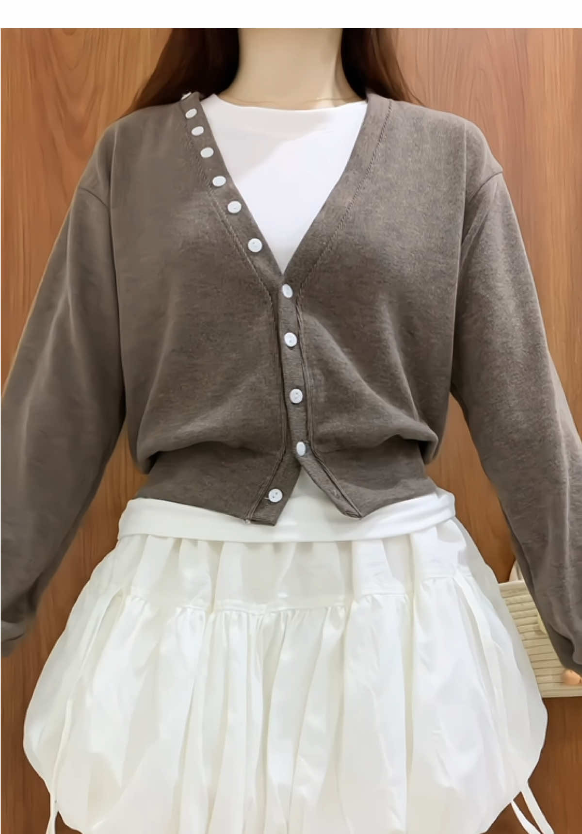 Tách set mang cũm xink luôn #milasu #setaocardigan #setaohaimon #setaokemaokhoac #phoidoxinh 