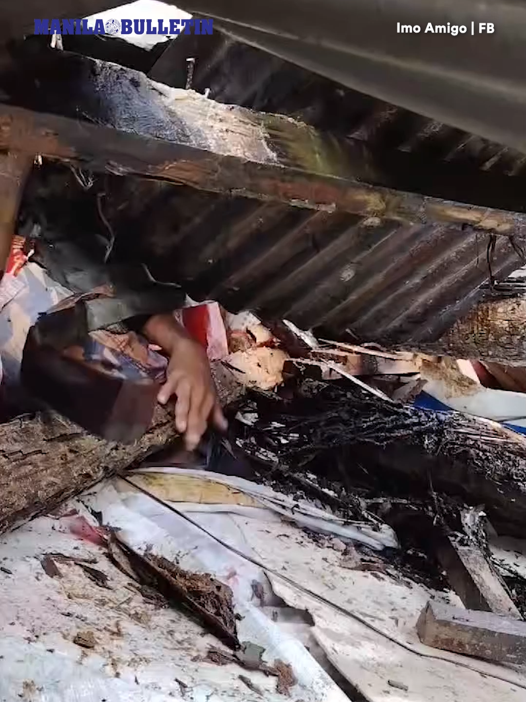 A family is rescued after being trapped inside their house that was struck by an uprooted coconut tree in Brgy. Concordia, Nueva Valencia town of Guimaras province on Tuesday, November 4, due to strong winds of Typhoon Tino. According to state weather bureau PAGASA, Tino's 4th landfall was in Guimaras province around 11:10 a.m. (Video courtesy of Imo Amigo via Tara Yap | MB)