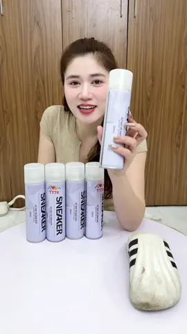 Xit bot giay gì….#xuhuong #vesinhgiay #chaixitvesinhgiay #xittaobotvesinhgiay 