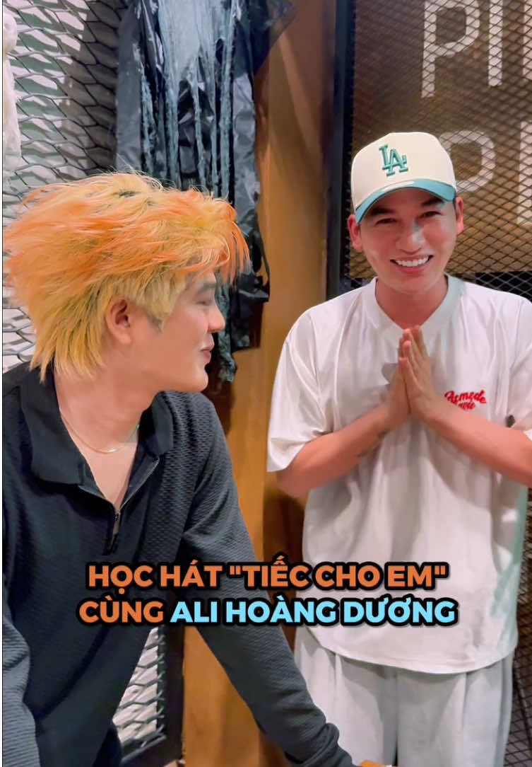 Coi zậy chớ hát được nguyên bài Tiếc Cho Em là mất hết cả hơi đấyyyyy 😤 @ALIHOANGDUONG #RHYDER #TRAP #TiecChoEm 