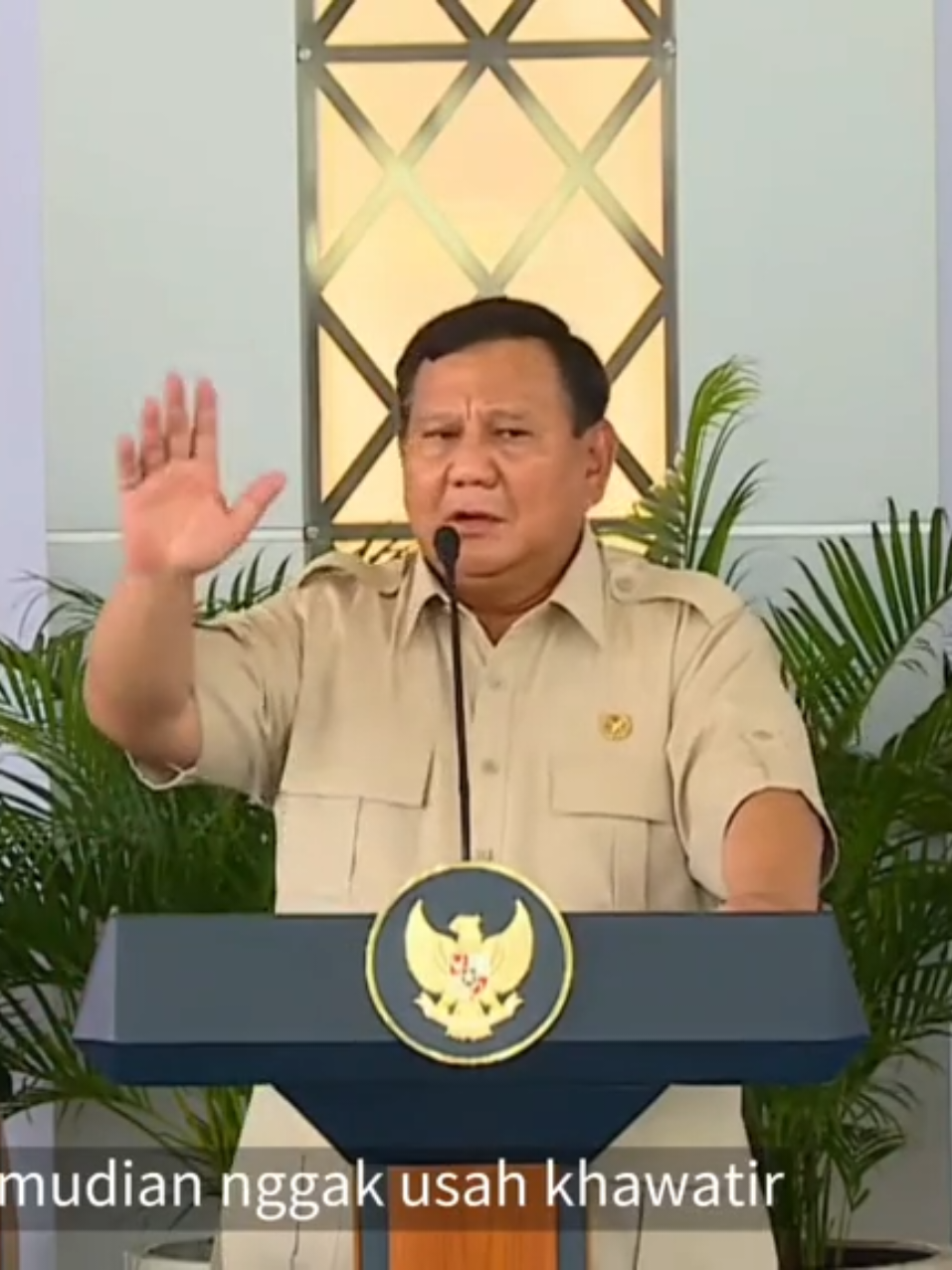 Membalas @indonesiamaju_official Presiden Prabowo: Whoosh Gak Ada Masalah #prabowo #gibran  #kabinetmerahputih 