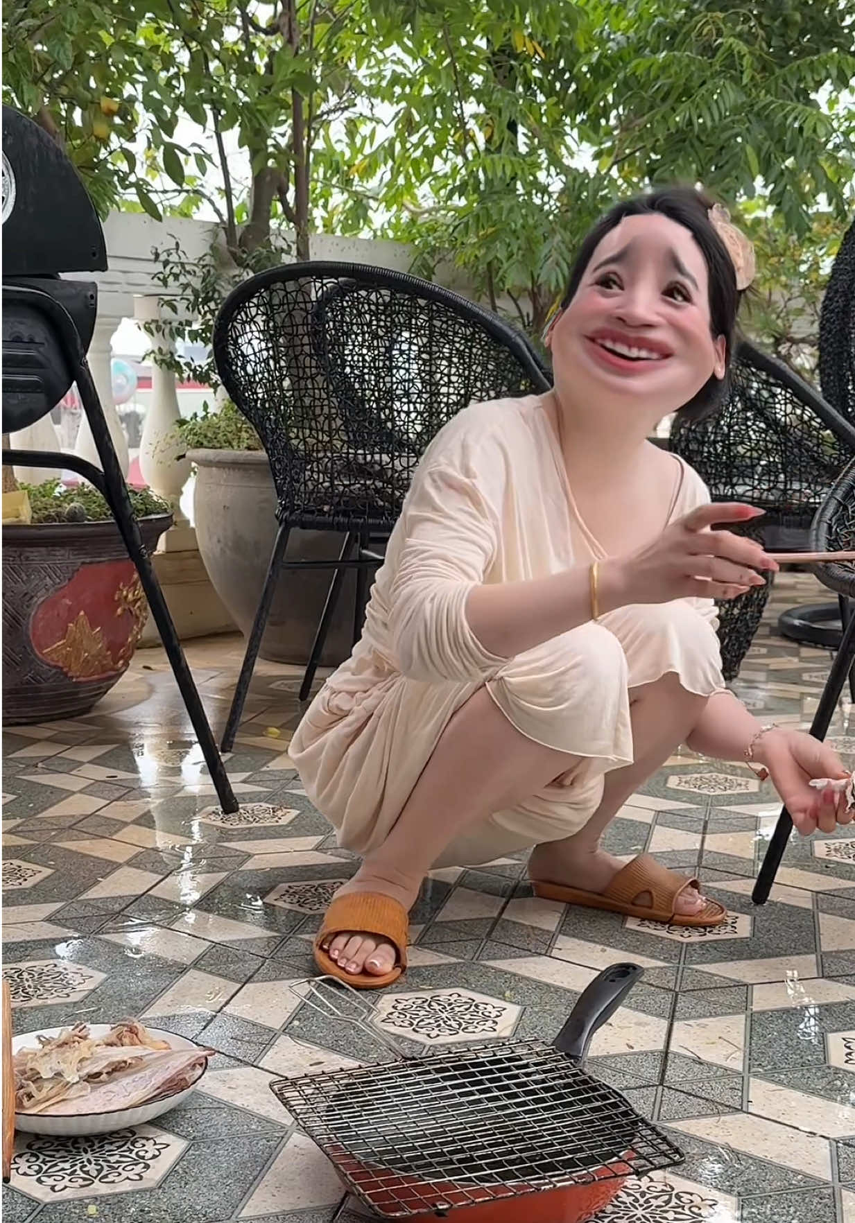 Bình thường cũng đảmđang lắm mà do hôm ấy trời mưa thôi😭