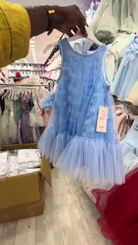 #ModeFéérique #RobeEnfantNoël #GrossisteFiable