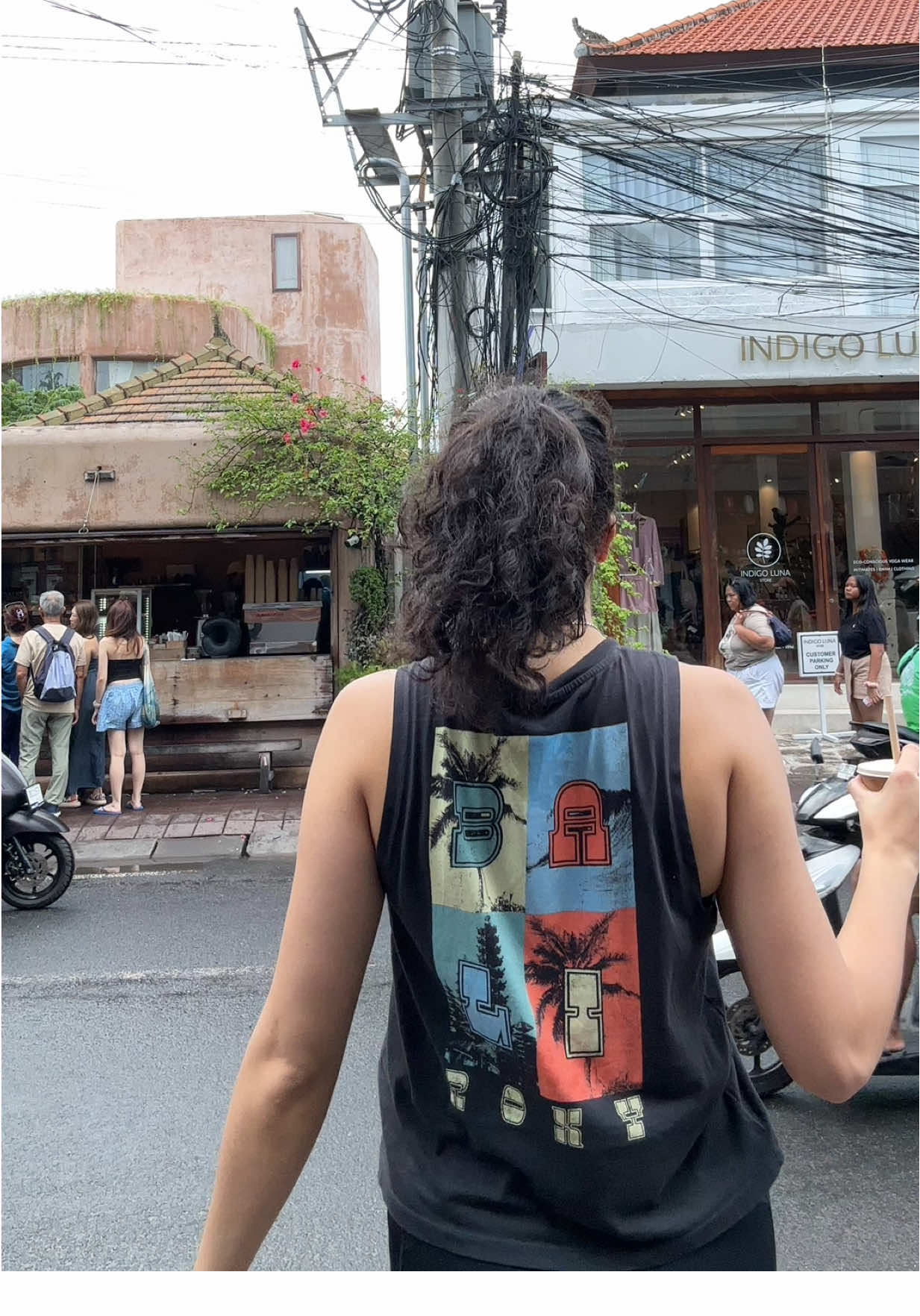 Another mini vlogaje di bali .. Kopi nya gigi susu ternyata enak banget weh 😭