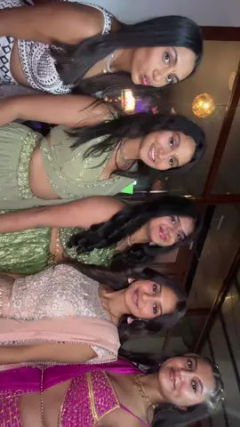 Diwali party 2025 🕺🏾#Diwali #desi#gujju#fyp 