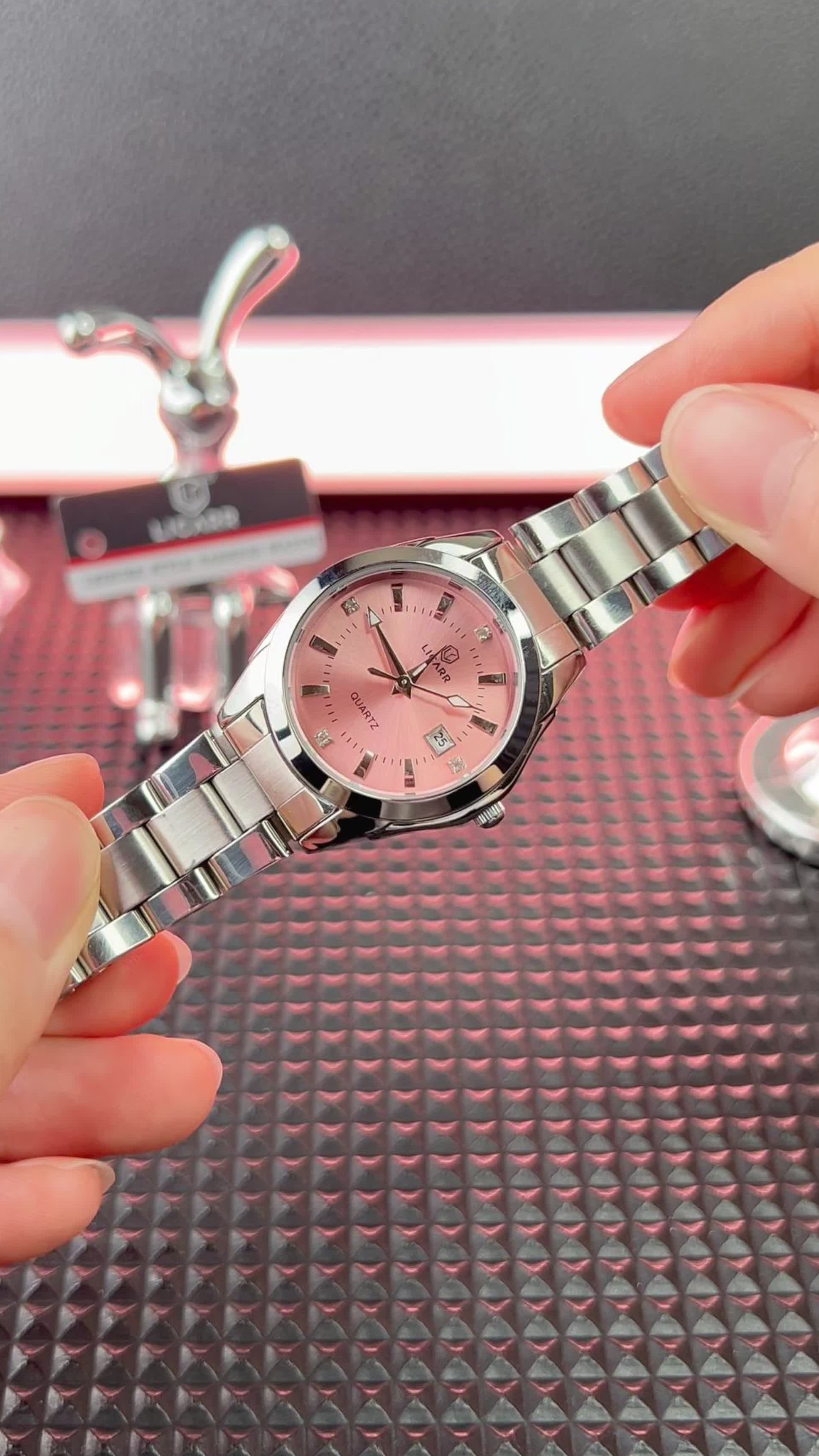 No need to take it off when washing hands, so convenient for daily wear💦 #LifeProofWatch #EverydayLuxury #EasyChic #Watch #Fyp 