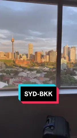 กลับจากซิดนีย์ ตื่นเช้ามาก ได้แวะดูแว่นถ่ายคลิปรุ่นใหม่ด้วย ปล.ถ้า ตต ไม่ฟีดคลิปนี้อีก ขอพักลงคลิปซักระยะ #pov #cockpit #กัปตันพสุ #asmr #นักบิน 