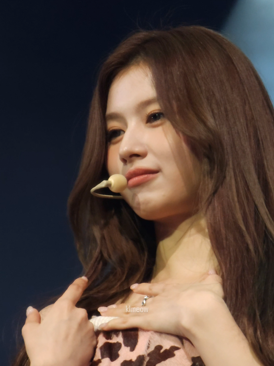 TWICE Sana in slowmotion #Sana #Twice