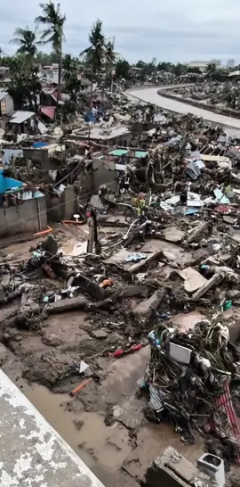 Kalooi sa cebu grave kaau ang bagyo 🥺🥺🙏🙏 #highlight #fypp #bagyongtino 