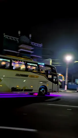 Shasenka 👋🏻🔥 . #alfariztrans #alfariztranspurbalingga #bus #storybus #cinematicbus 