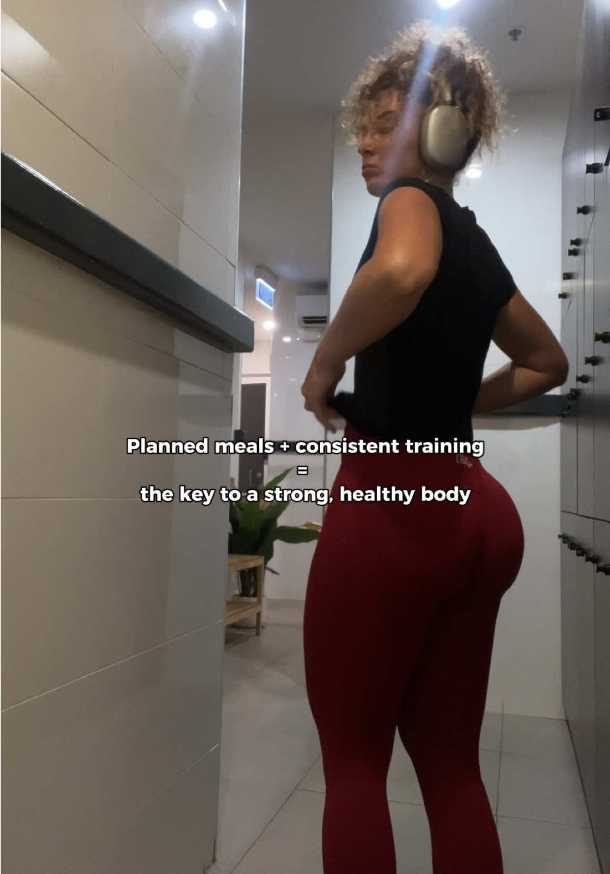 Eating good and lifting good 🙂‍↕️ Sign up now to @caldiet.official for a 3 day free trial! #caldiet #fyp #GymTok #gym 