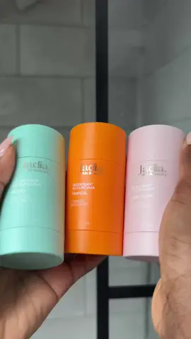 The tumeric solution ✨ & th smell of these deodorants are phenomenal  📧iitszig@gmail.com #deodorant #beauty #Lifestyle #brandcollab 