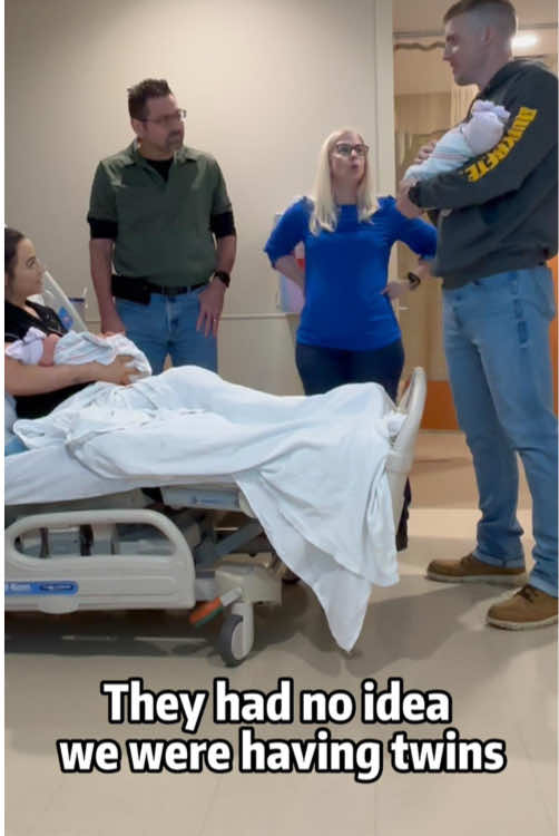 They had no idea we were having twins#TwinsSurprise#FamilyReaction#ExpectingTwins#TwinsReveal#TwinsAnnouncement