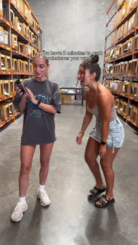 I got 2 MINUTES to get WHATEVER I wanted from @Front Runner Au #fyp #frontrunner #shopping 