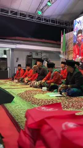 “Allah tahu lelahmu, Allah dengar doamu, dan Allah punya jawabannya. Tenang, pasrahkan, dan teruslah melangkah.” #ponorogohebat  #sugirisancoko #sholawat  #jawapride 
