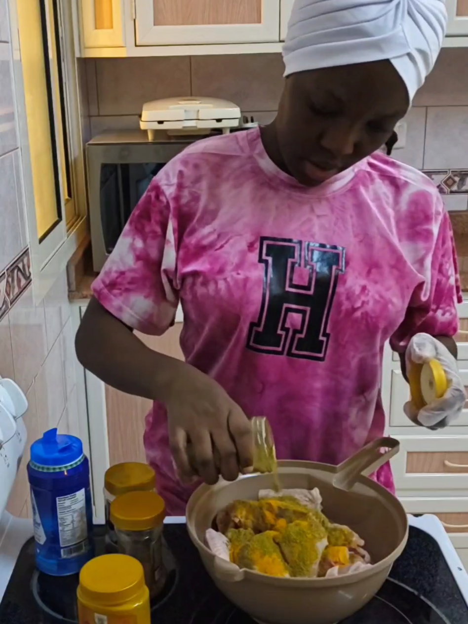 Prt2 Join me to prepare this delicious meal #chickencurry #whiterice #goviral #foryou #foryoupage 