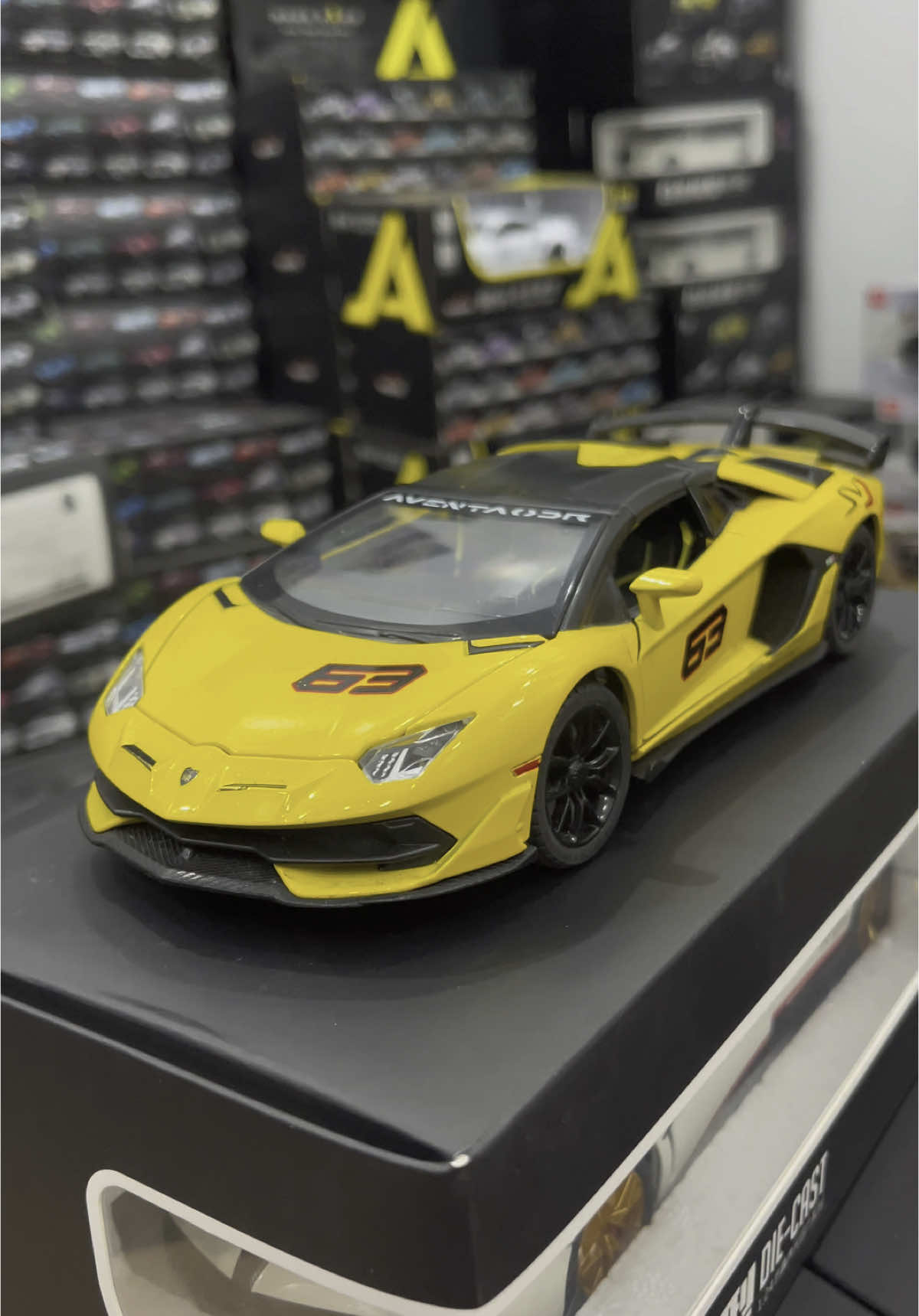 Siêu phẩm mô hình Lamboghini Aventador SVJ #mohinhxekimloai #xuhuong 