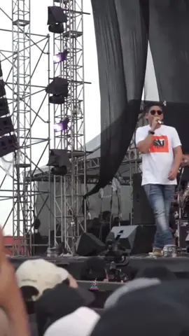 Percaya Padaku - UNGU - Live at PLAYLIST LIVE 2.0 - Playlist Live Festival. #unguband  #pasyaungu  #percayapadaku  #unguband  #bandnostalgia 