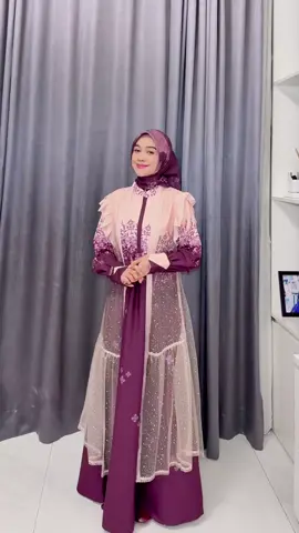 Cantiknya kak @Ria Ricis pakai sarimbit binar raya dari nararya 😍 #sarimbitkeluarga #sarimbit2026 #sarimbitlebaran #sarimbitbinarraya #sarimbitnararya 
